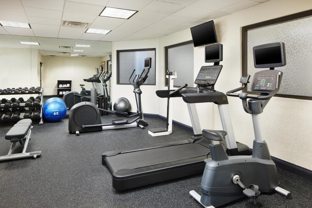 Holiday Inn Express & Suites Jacksonville South East - Medical Center Area By Ihg Exterior foto