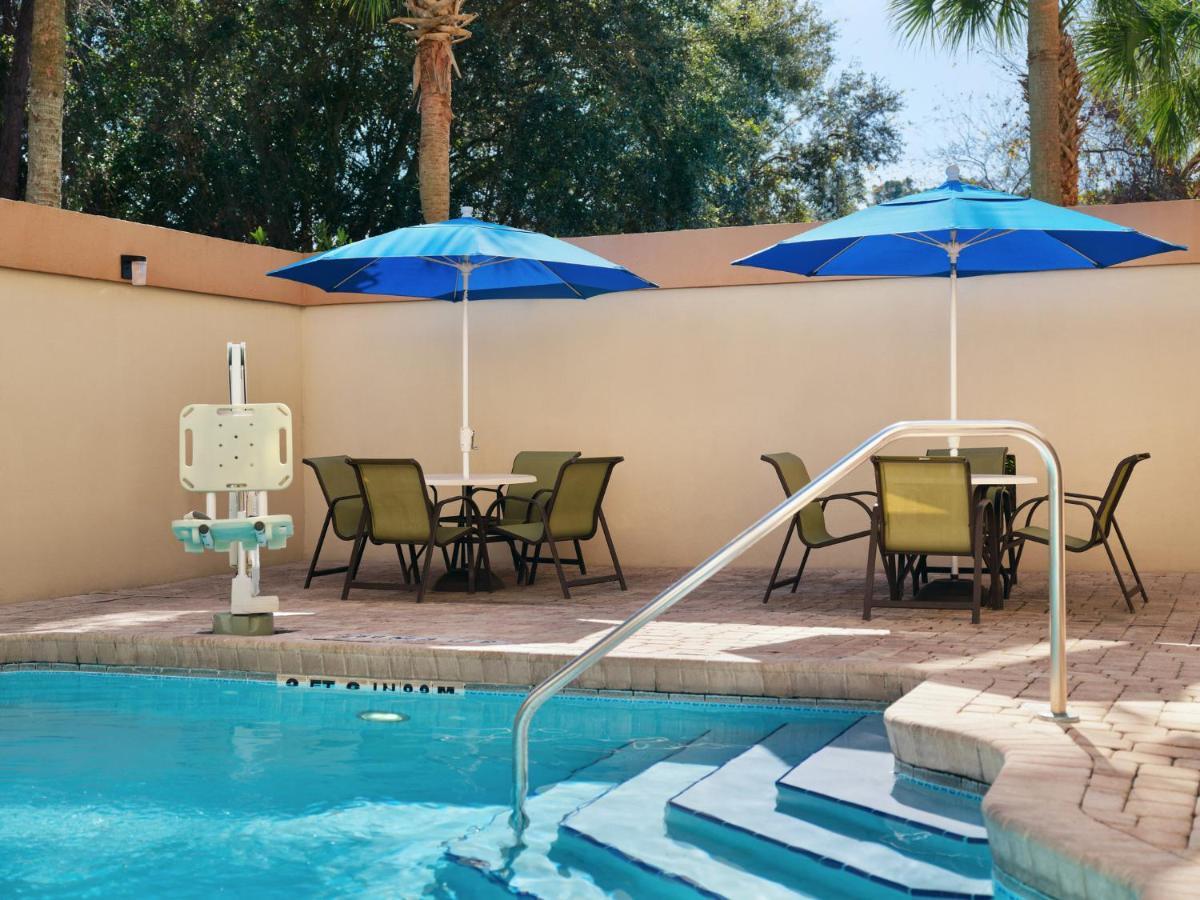 Holiday Inn Express & Suites Jacksonville South East - Medical Center Area By Ihg Exterior foto