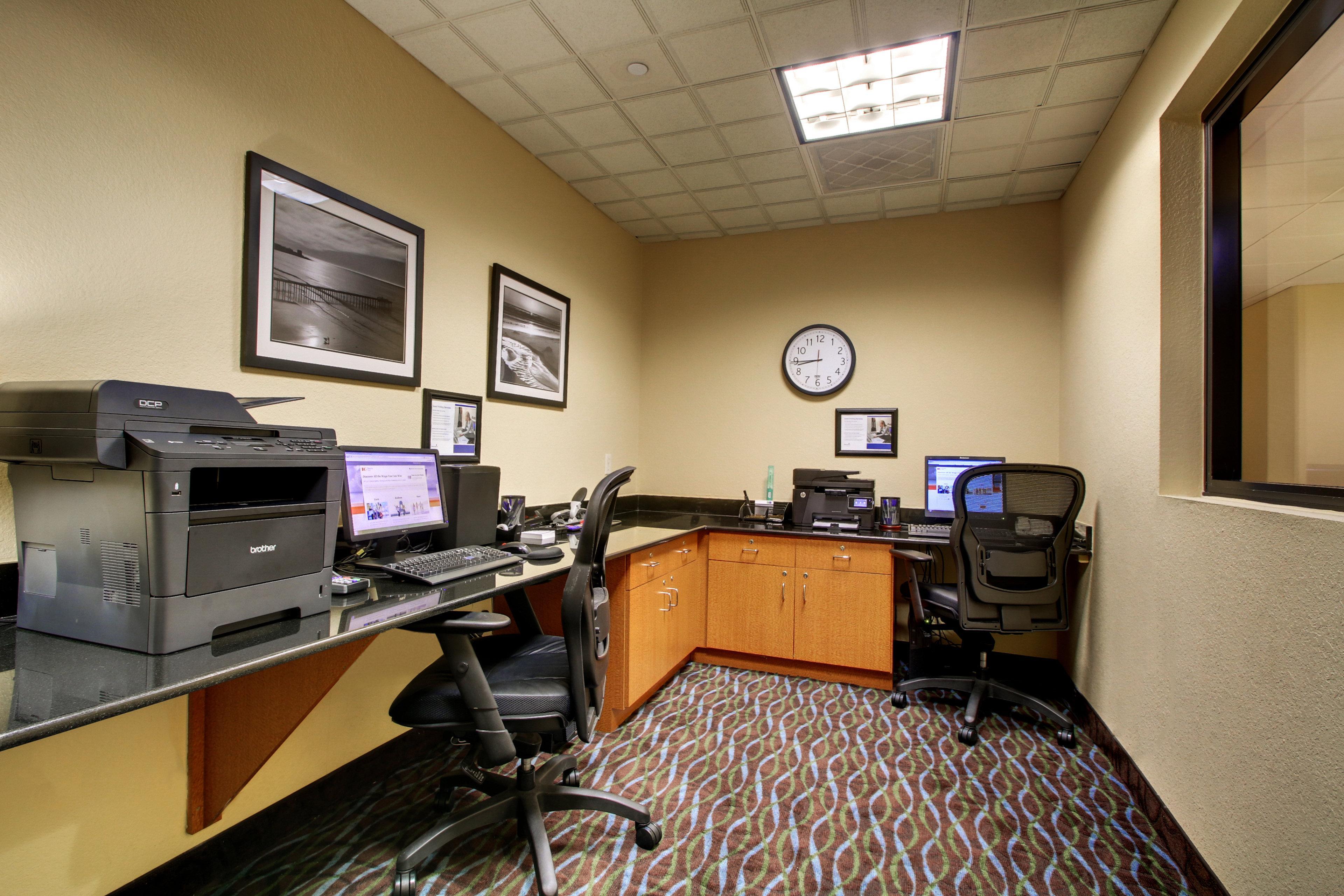 Holiday Inn Express & Suites Jacksonville South East - Medical Center Area By Ihg Exterior foto