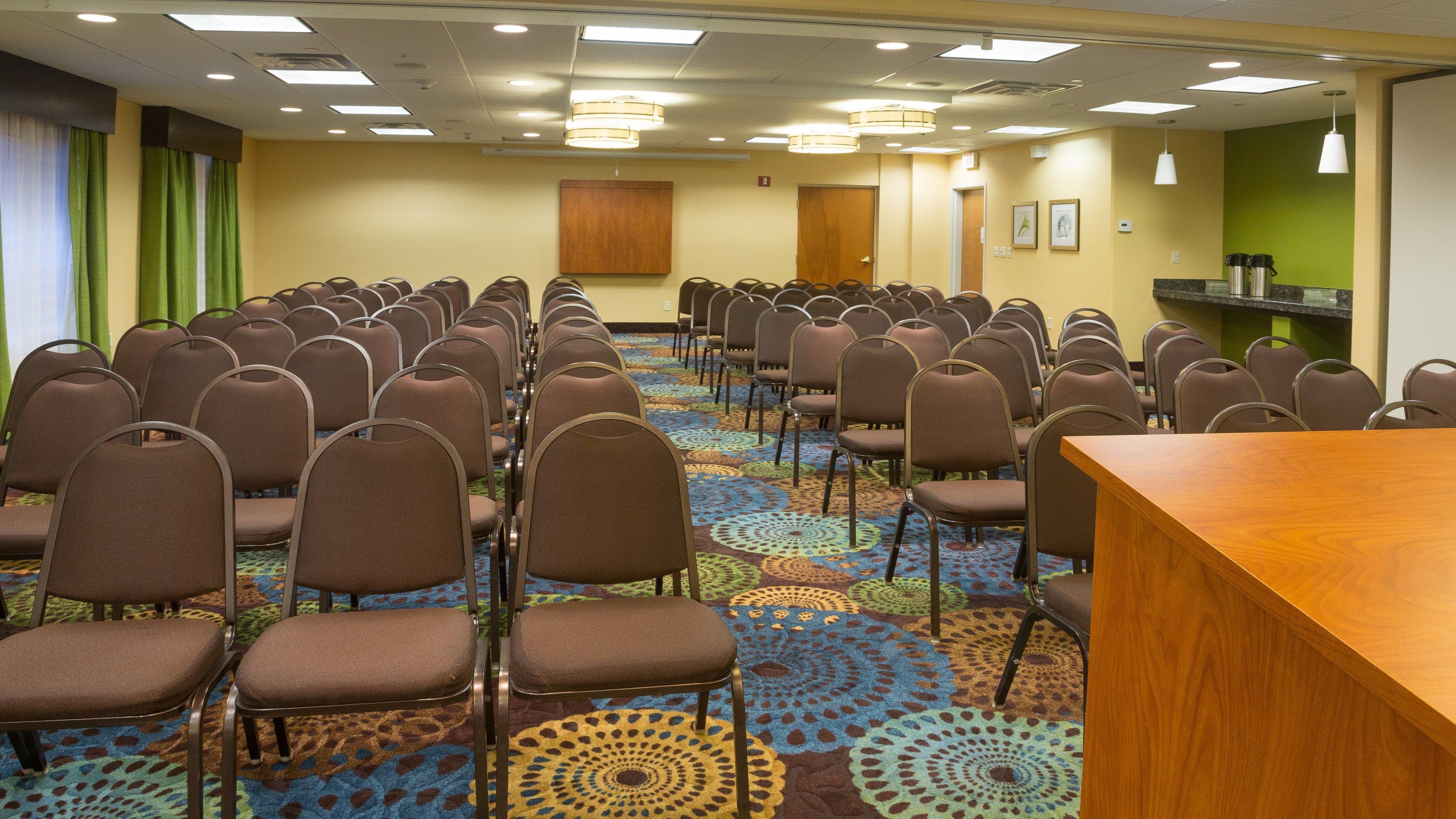 Holiday Inn Express & Suites Jacksonville South East - Medical Center Area By Ihg Exterior foto