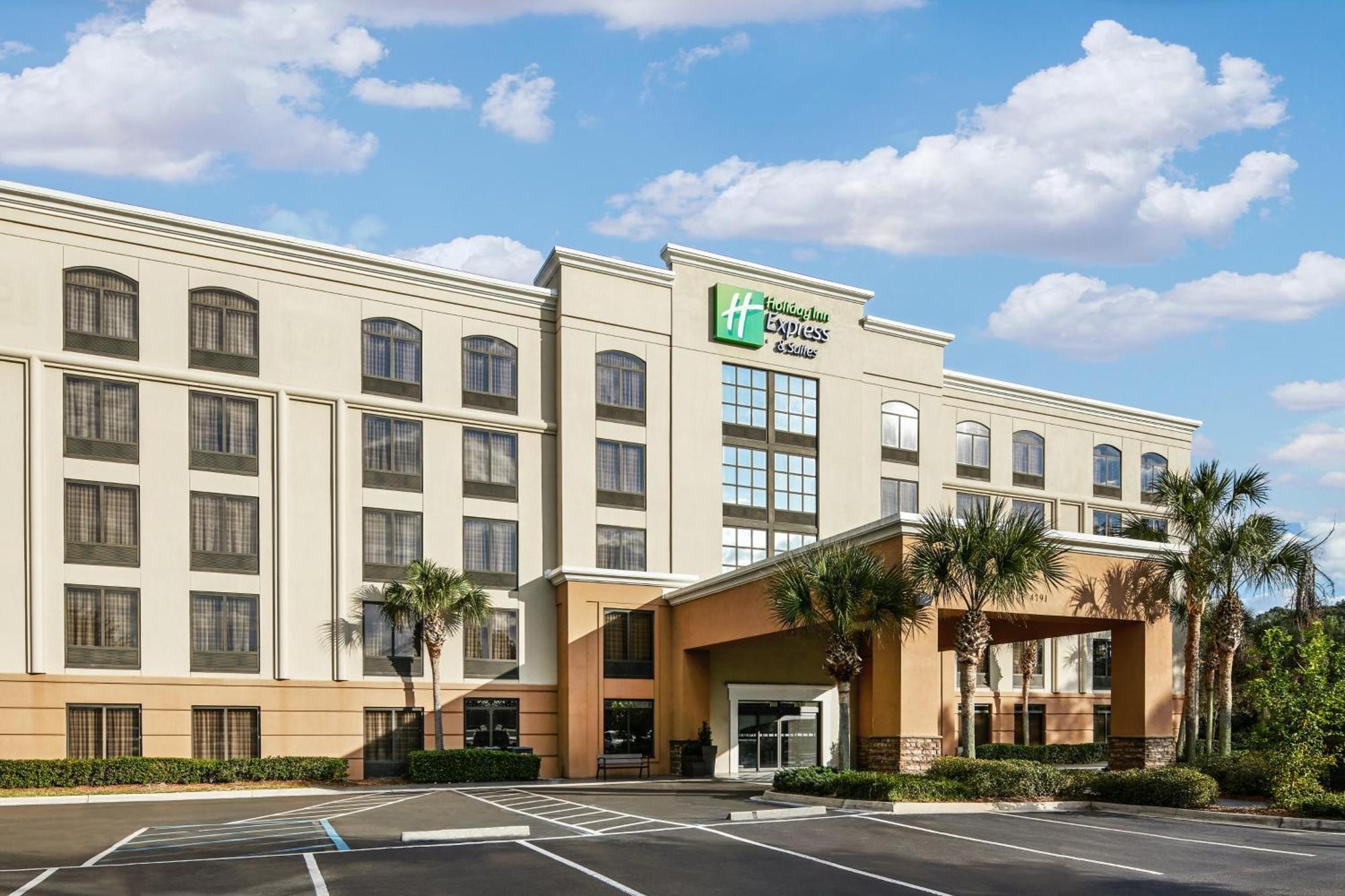 Holiday Inn Express & Suites Jacksonville South East - Medical Center Area By Ihg Exterior foto